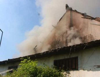 Gudang PG Panigoro Terbakar