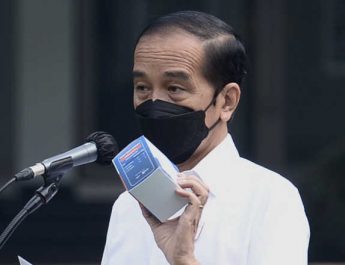 Presiden Joko Widodo luncurkan obat gratis